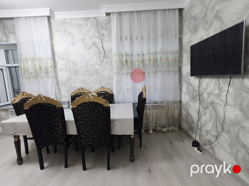 Satılır 7 otaqlı həyət evi/bağ evi 200 m², Köhnə Günəşli q. Bakı — Qonaq otağı üçün, Bakı (2)