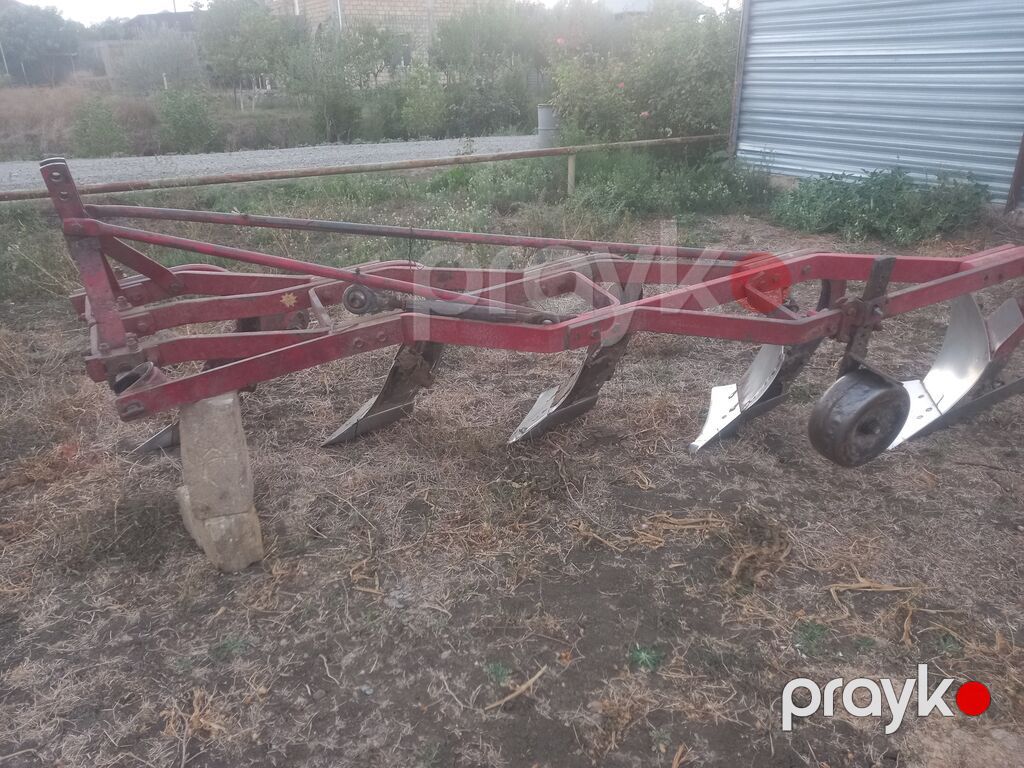 Traxdır 1221 satılır ili 2019 kandisaneri var böyük radyatır qoyulub — Traktorlar, Cəlilabad (4)