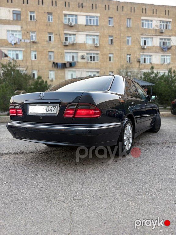 Mercedes E 270, 2.7 L, 2001 il, 425 486 km — Avtomobillər, Bakı (2)