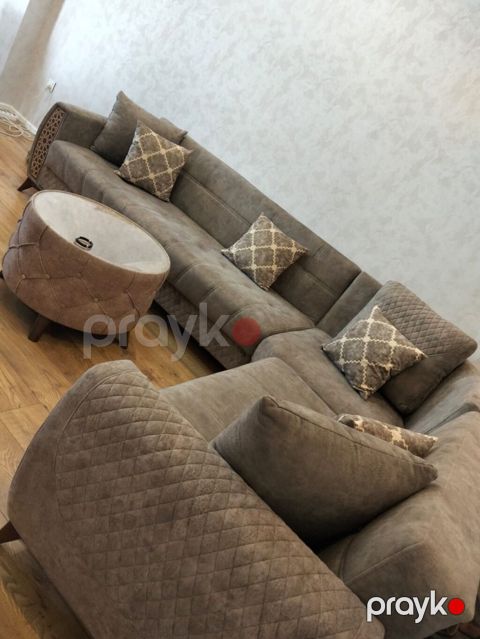 Kunc divan satilir 750azn. Jurnalni ile birlikde. Ela — Bakı