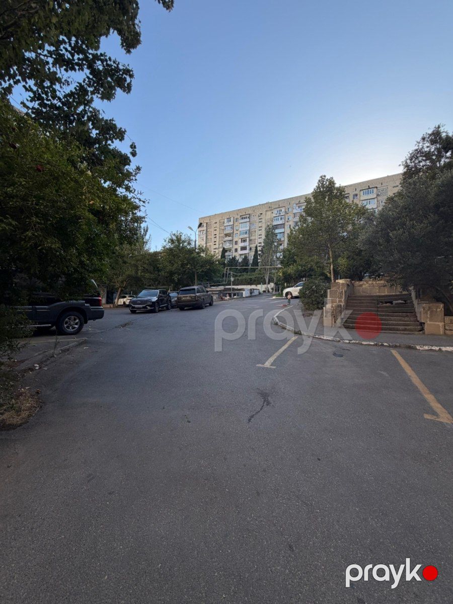 Satılır 4 otaqlı köhnə tikili 90 m² — Mənzil, Bakı (2)