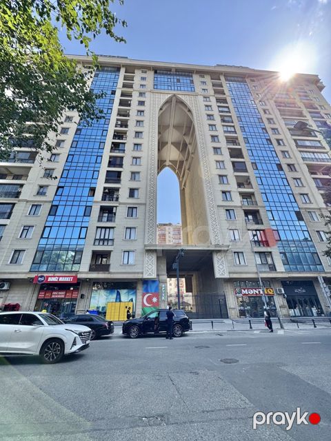 Satılır 5 otaqlı yeni tikili 323 m² — Bakı