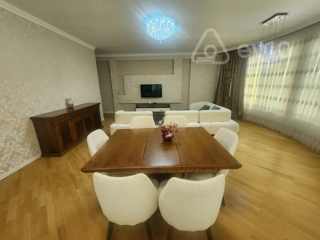 4 otaqlı mənzil, 175 m², Koroğlu Rəhimov küçəsi — kirayə — Mənzil, Bakı (3)