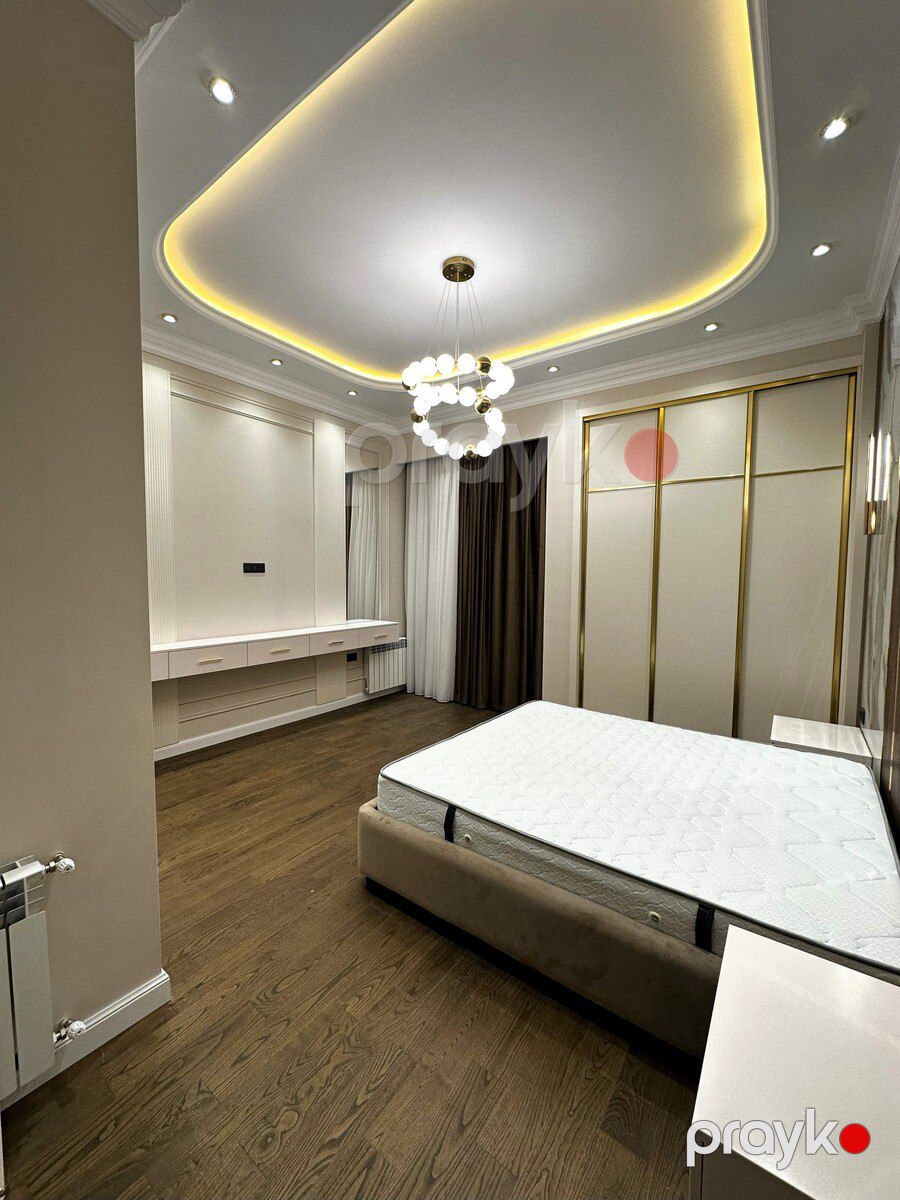 Satılır 4 otaqlı yeni tikili 211 m² — Mənzil, Bakı (8)