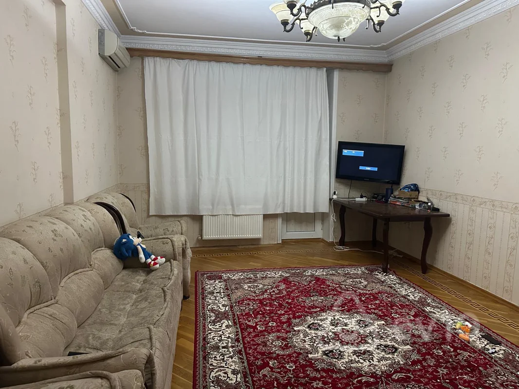 3 otaqlı mənzil, 100 m², Mehemmed Hadi kucesi — kirayə — Bakı