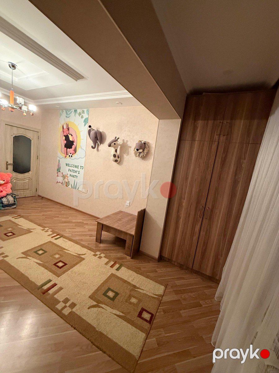 Satılır 4 otaqlı köhnə tikili 130 m² — Mənzil, Bakı (9)
