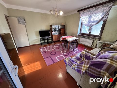 Satılır 2 otaqlı köhnə tikili 85 m² — Bakı