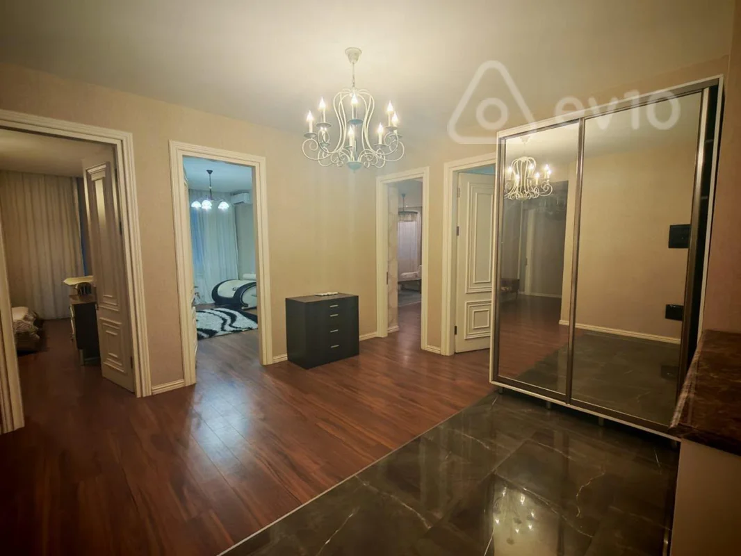 4 otaqlı mənzil, 190 m², Nizami küçəsi — kirayə — Mənzil, Bakı (7)