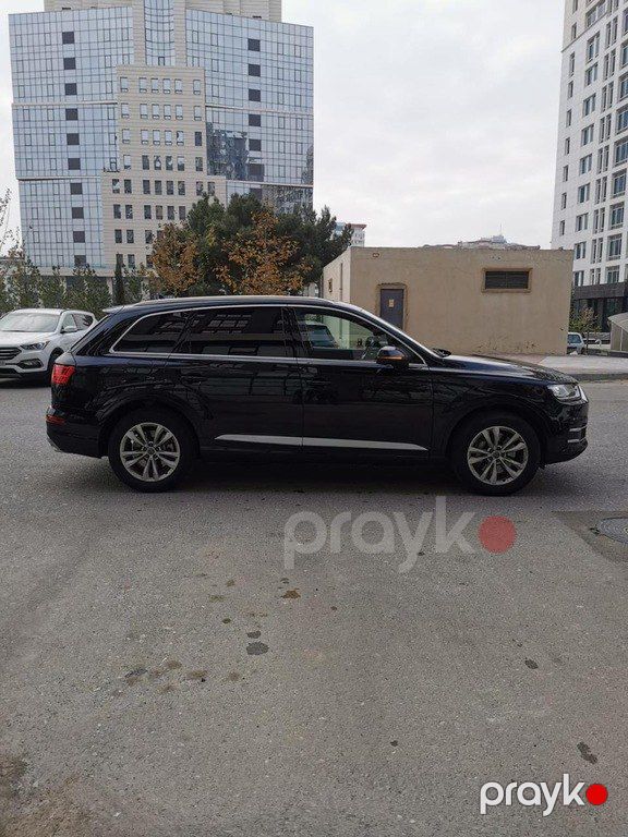 Audi Q7, 2.0 L, 2017 il, 150 000 km — Avtomobillər, Bakı (9)
