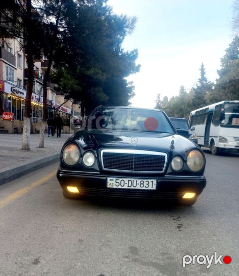 Mercedes E 290, 2.9 L, 1998 il, 500 000 km — Sumqayıt