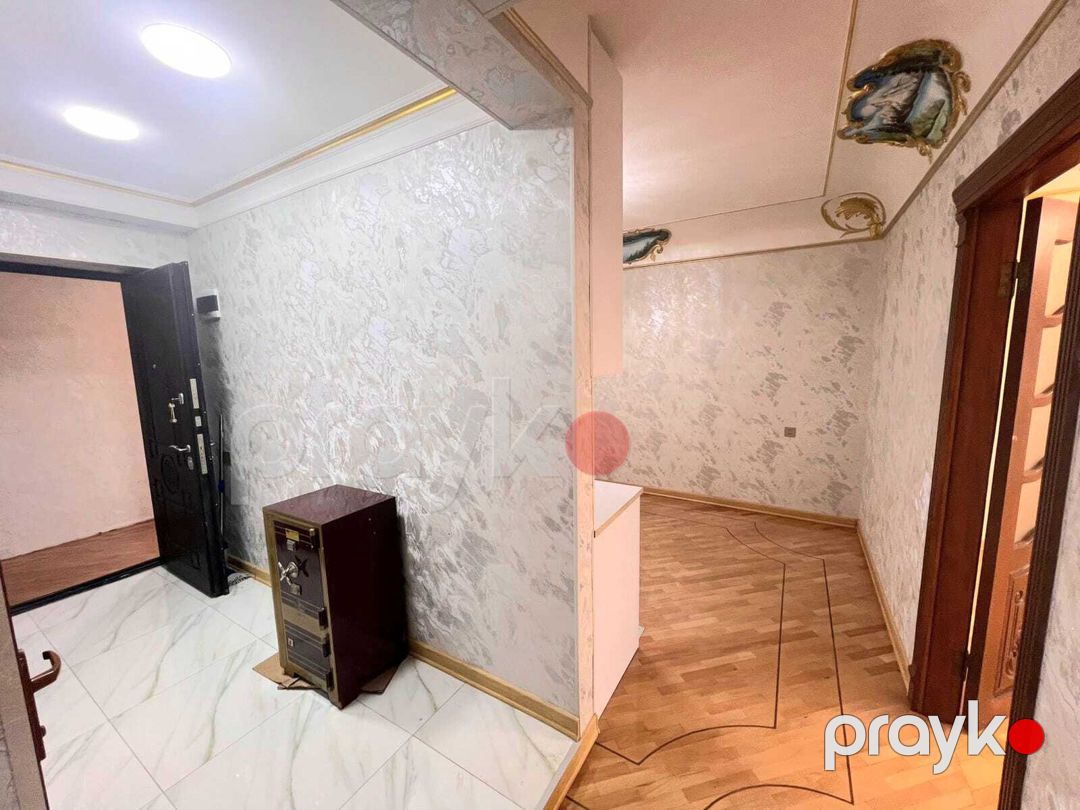 Satılır 2 otaqlı köhnə tikili 70 m² — Mənzil, Bakı (8)