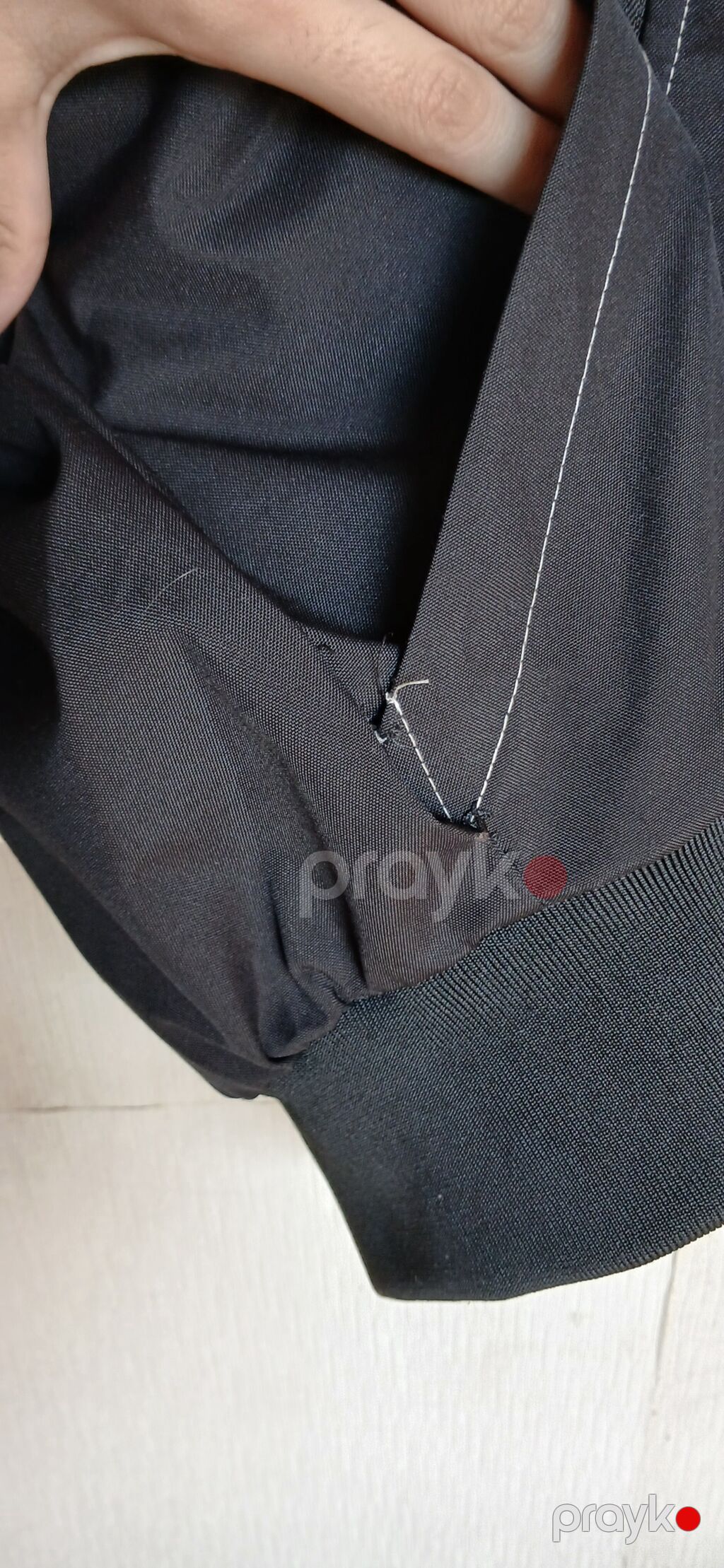 Razılaşma mümükündür Qadın qış gödəkçəsi - Rəng: qara - Model: qısa — Jaketlər, Digah (4)