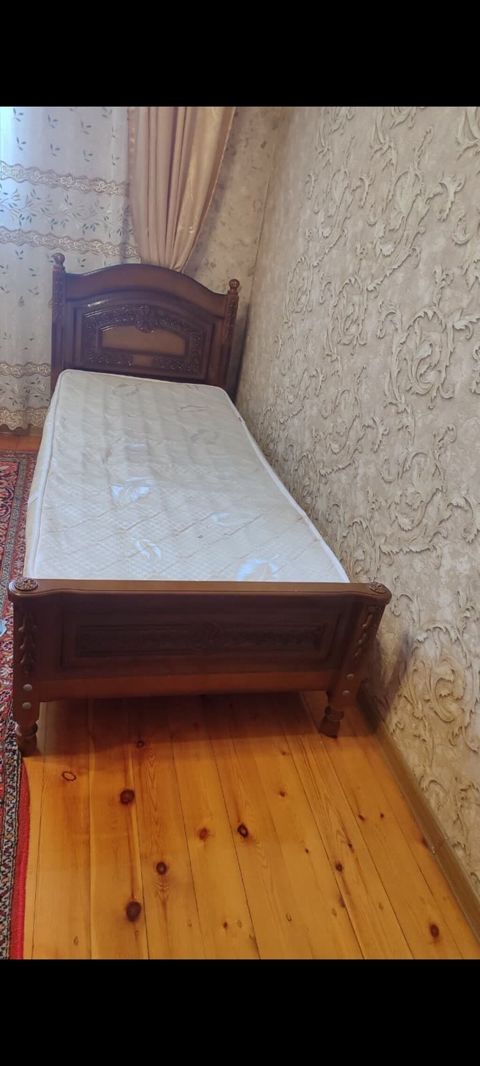 Çox möhkəm matraslı kravatdi 150m. Sumqayit şəh. 6454. Nigar 1 — Çarpayılar