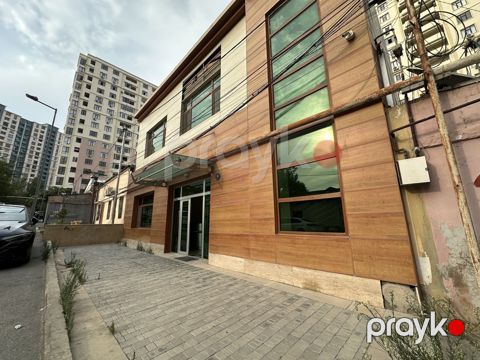 Satılır obyekt 500 m² — Bakı