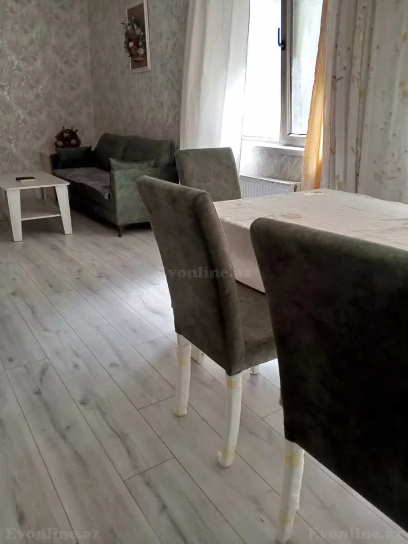 Kirayə verilir 2 otaqlı Mənzil Köhnə tikili 85 m² Bakı, Səbail r — Mənzil, Bakı (6)