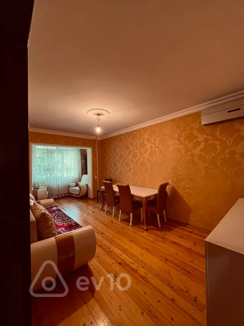3 otaqlı mənzil, 90 m², D massivi — kirayə — Bakı