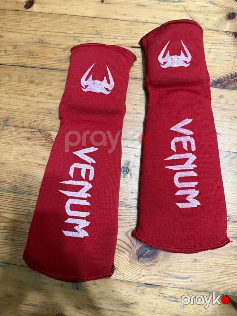 Venum dizlik/sayaqlar – kikboksinq, Muay Thai və MMA üçün - Brend — Bakı