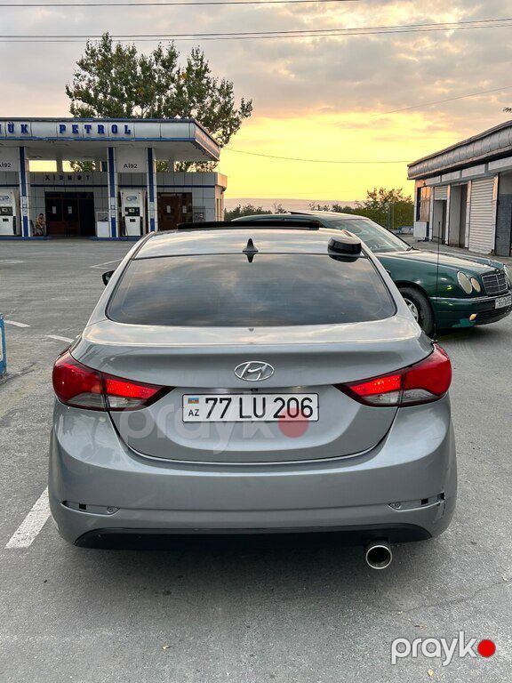 Hyundai Elantra, 1.8 L, 2015 il, 307 385 km — Avtomobillər, Şəki (5)