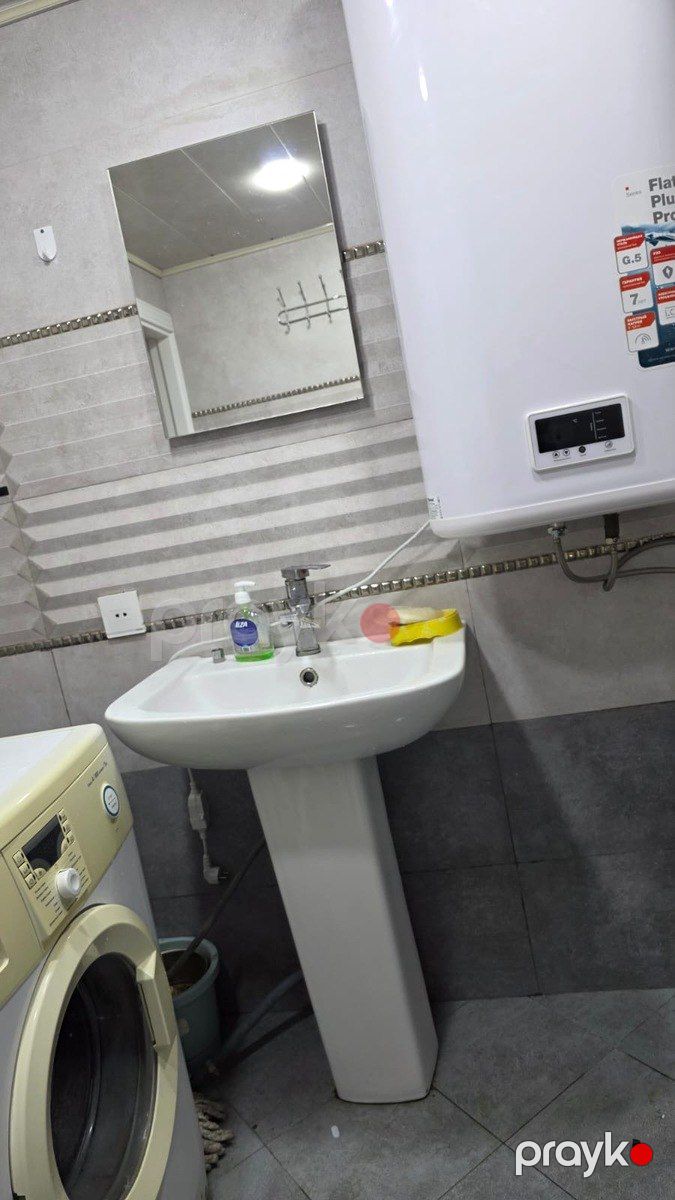 İcarəyə verilir 2 otaqlı köhnə tikili 55 m² — Mənzil, Bakı (5)