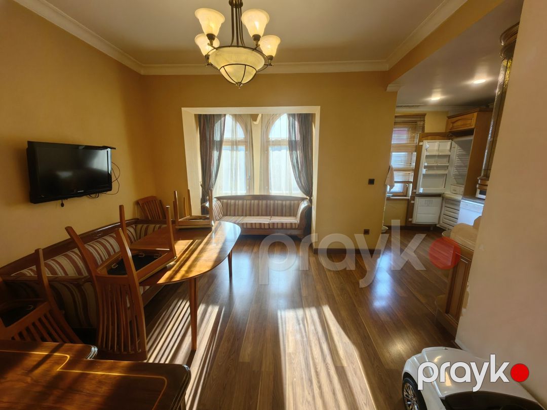 Satılır 5 otaqlı köhnə tikili 197 m² — Mənzil, Bakı (11)