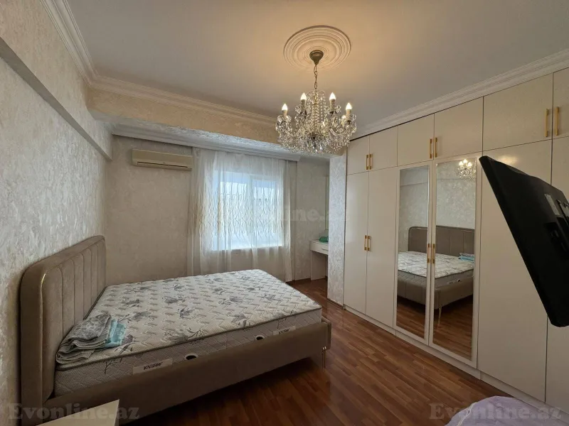 Satılır 3 otaqlı Mənzil Köhnə tikili 80 m² Bakı, Yasamal r., İnşaatçılar m — Mənzil, Bakı (4)