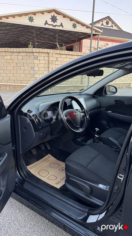 Hyundai i30, 1.6 L, 2011 il, 283 400 km — Avtomobillər, Bakı (9)
