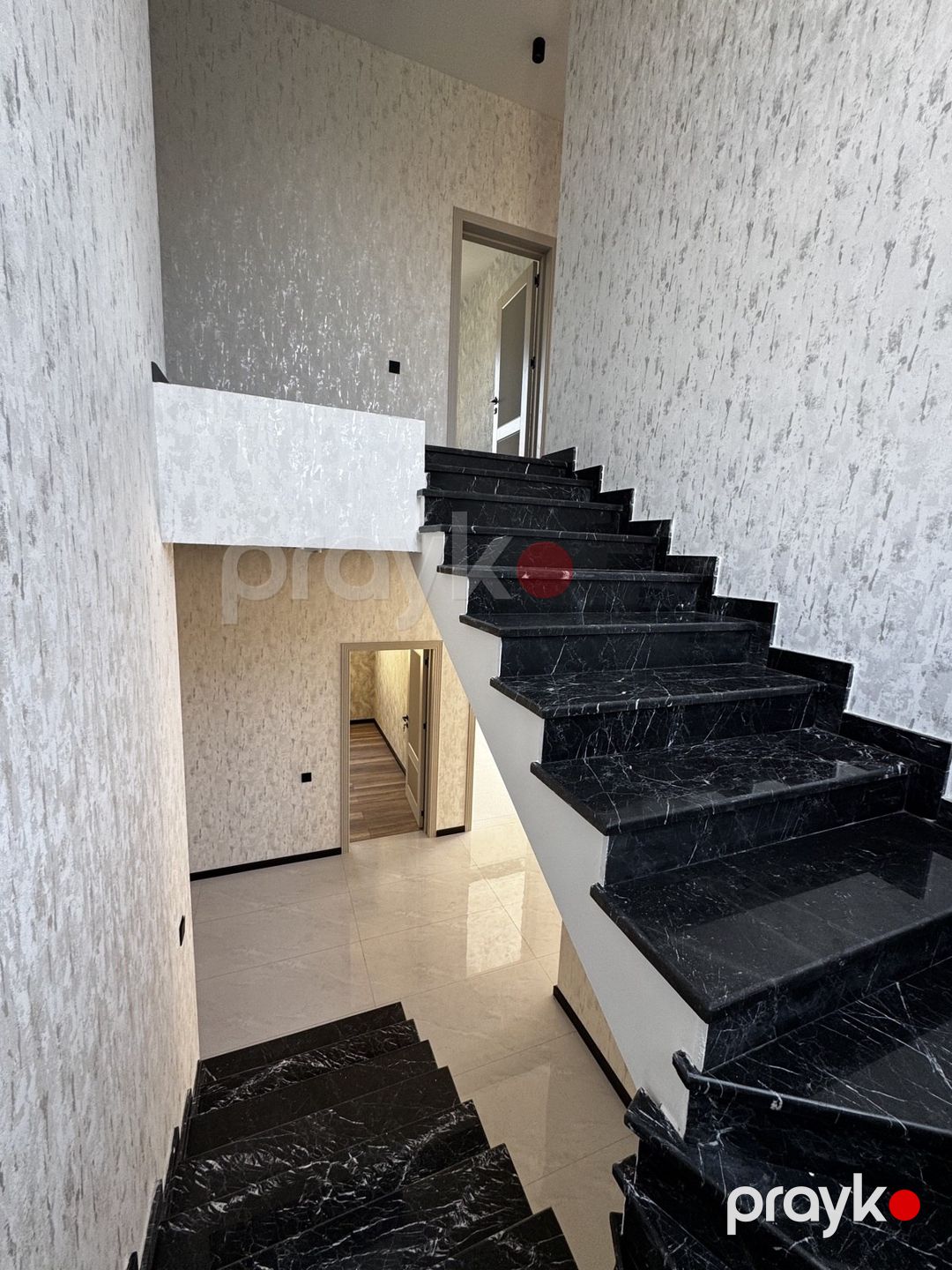 Satılır 5 otaqlı həyət evi/bağ evi 220 m² — Ev, villa, Bakı (11)