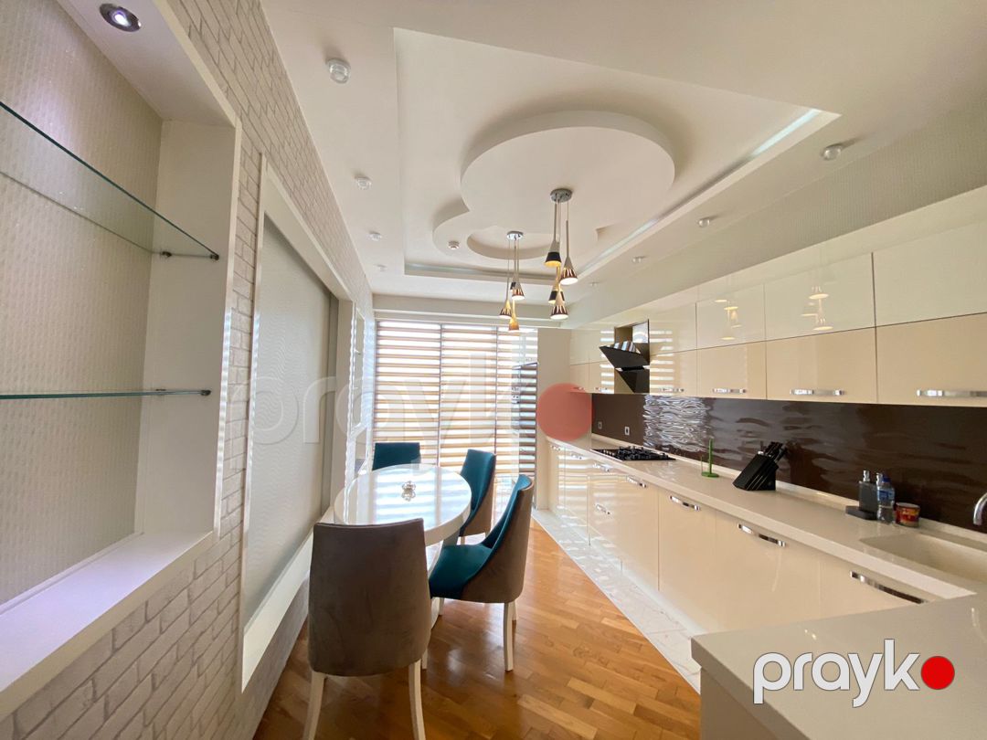 İcarəyə verilir 4 otaqlı yeni tikili 200 m² — Mənzil, Bakı (9)