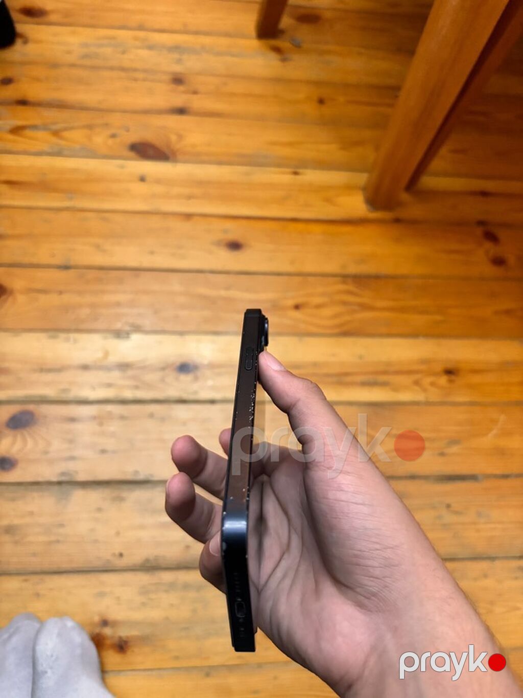 Qara, Face ID — Apple iPhone, Bakı (3)