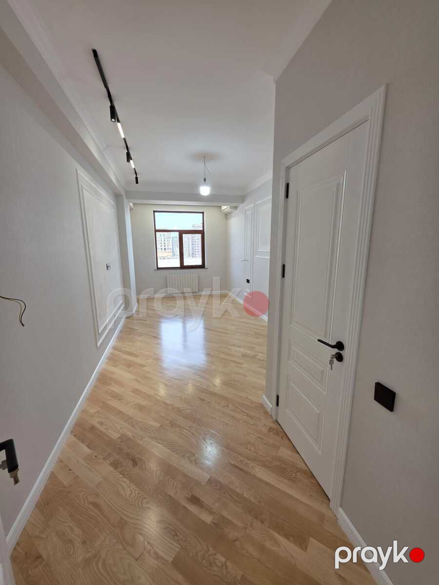 Satılır 4 otaqlı yeni tikili 211 m² — Mənzil, Bakı (7)