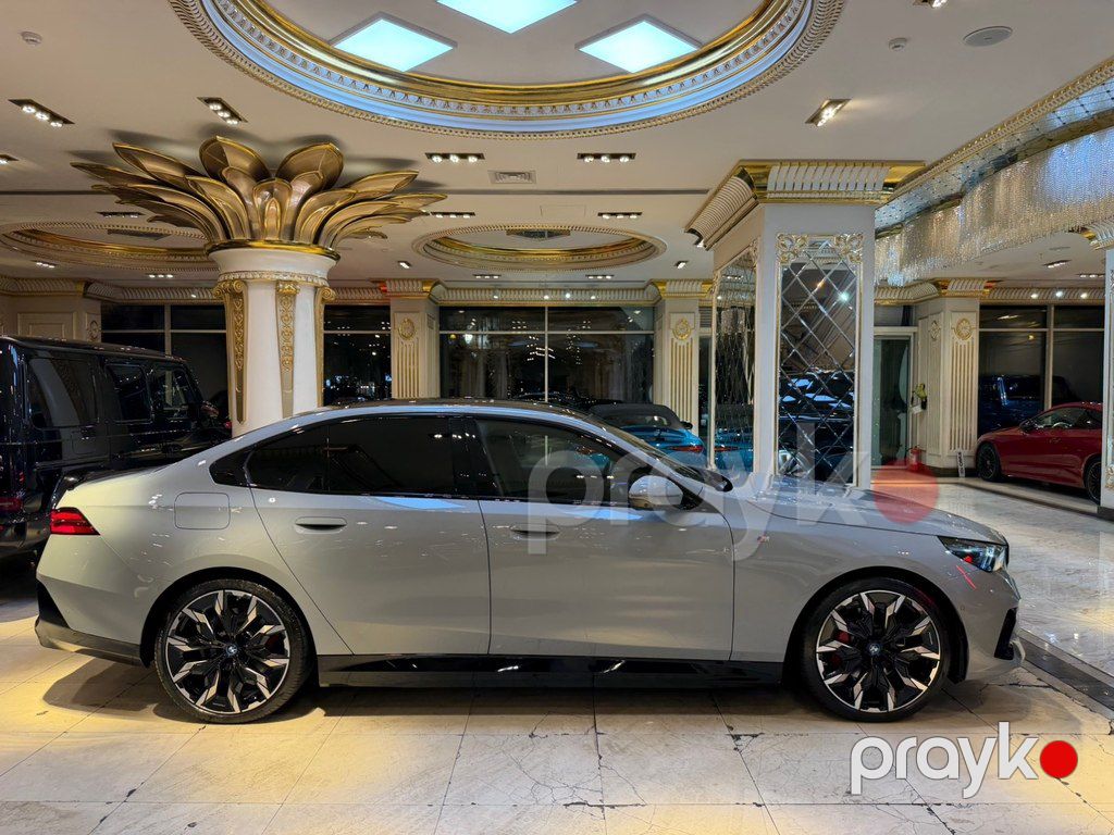 BMW 530e, 2.0 L, 19.4 kWh, 2024 il, 22 000 km — Avtomobillər, Bakı (3)