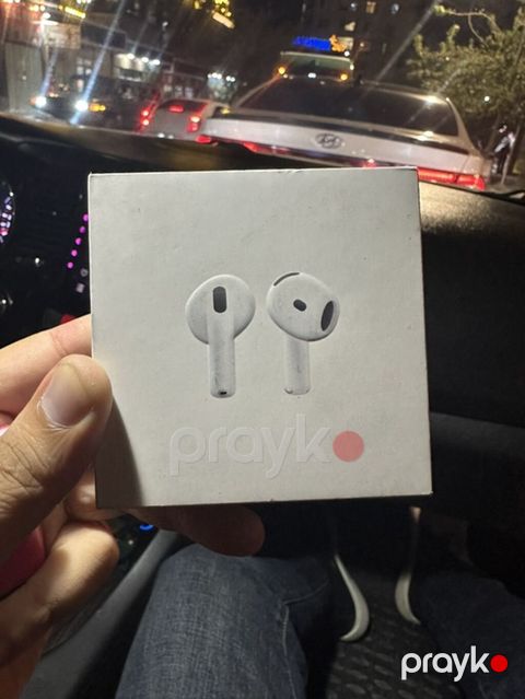 Apple AirPods 4 simsiz qulaqcıq - Model: AirPods 4 (qutu üzərində — Bakı