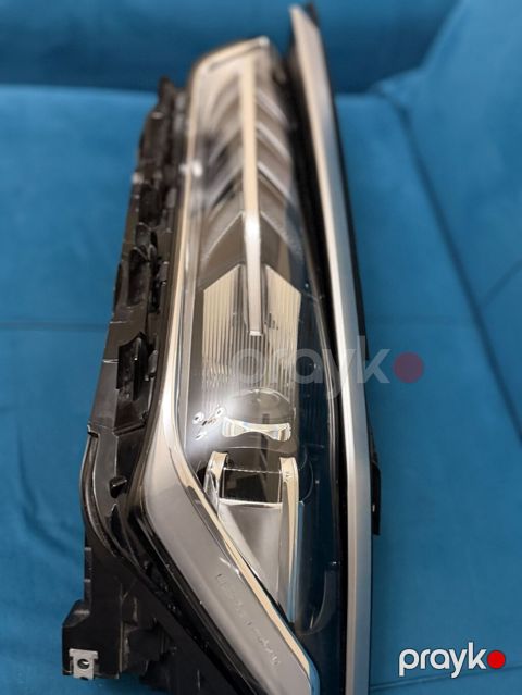 Məhsul: LED ön far (sağ tərəf) Təsvir: - Tam LED technology – “LED — Bakı
