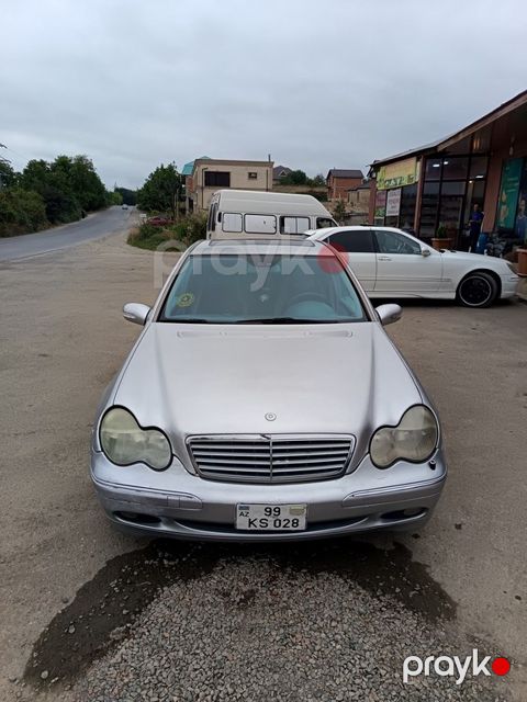 Mercedes C 240, 2.6 L, 2002 il, 350 000 km — Quba