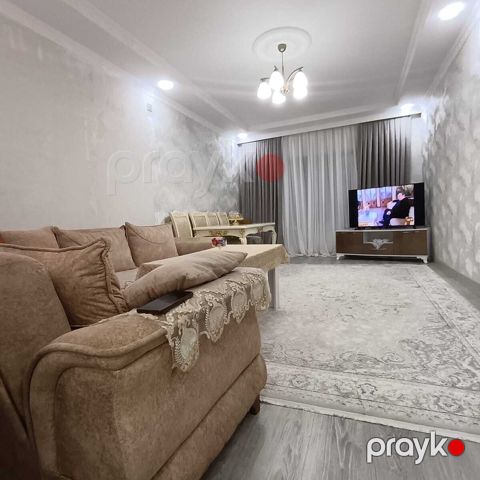 Həyət evi, Xocəsən qəs — Bakı