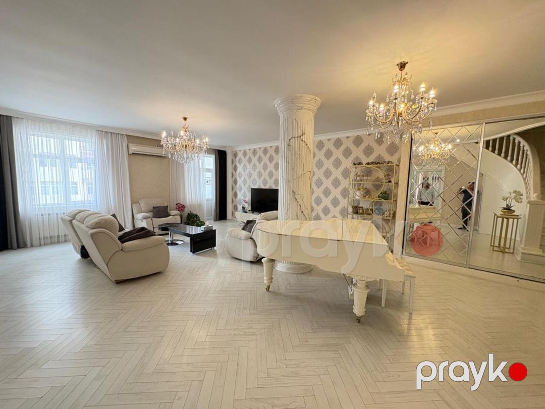 Satılır 6 otaqlı yeni tikili 303 m² — Mənzil, Bakı (2)