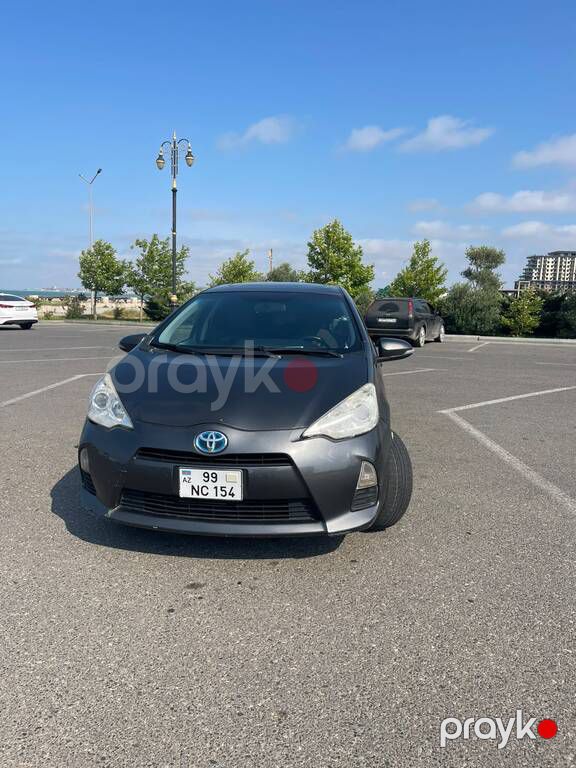 Toyota Prius C, 1.5 L, 0.9 kWh, 2012 il, 378 196 km — Avtomobillər, Sumqayıt (2)