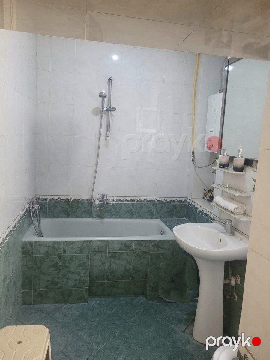 İcarəyə verilir 4 otaqlı köhnə tikili 122 m² — Mənzil, Bakı (9)