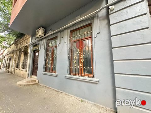 İcarəyə verilir 3 otaqlı ofis 70 m²