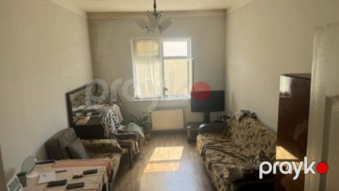 Satılır 2 otaqlı köhnə tikili 60 m² — Bakı