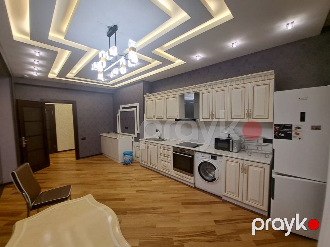 Satılır 3 otaqlı yeni tikili 220 m² — Mənzil, Bakı (7)