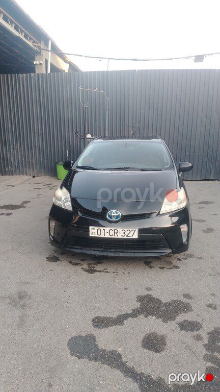 Toyota Prius, 1.8 L, 1.3 kWh, 2015 il, 245 000 km — Bakı