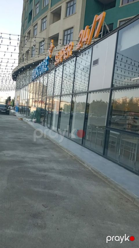 Cam balkonların təmizlənməsi — Bakı