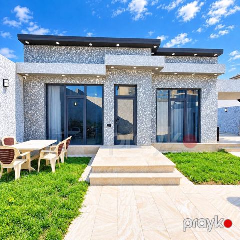 Satılır 3 otaqlı həyət evi/bağ evi 150 m² — Bakı