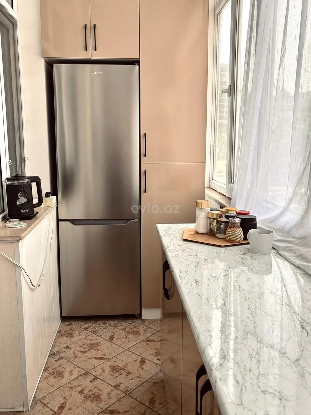 Kirayə 3 otaqlı mənzil 20 Yanvar metrosu yaxınlığında — Mənzil, Bakı (3)