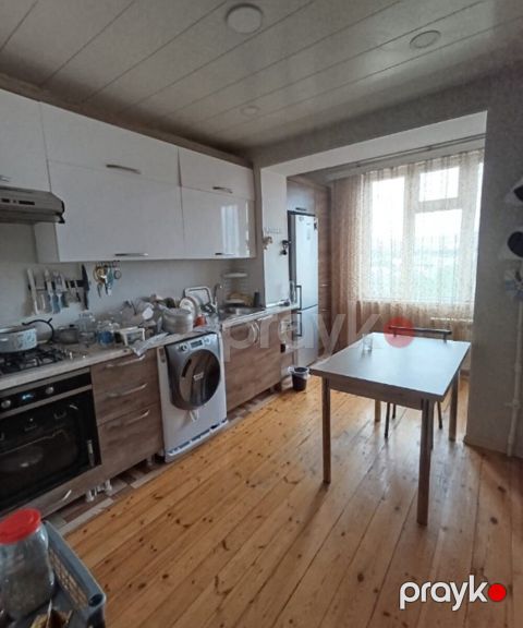 Satılır 3 otaqlı köhnə tikili 80 m² — Bakı