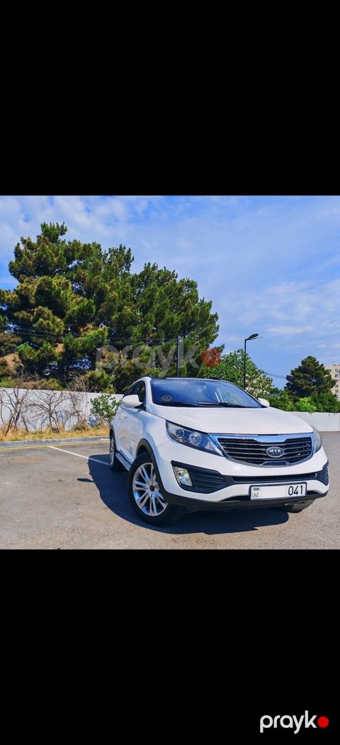 Kia Sportage: 2 l 2011 il Ofrouder/SUV — Bakı