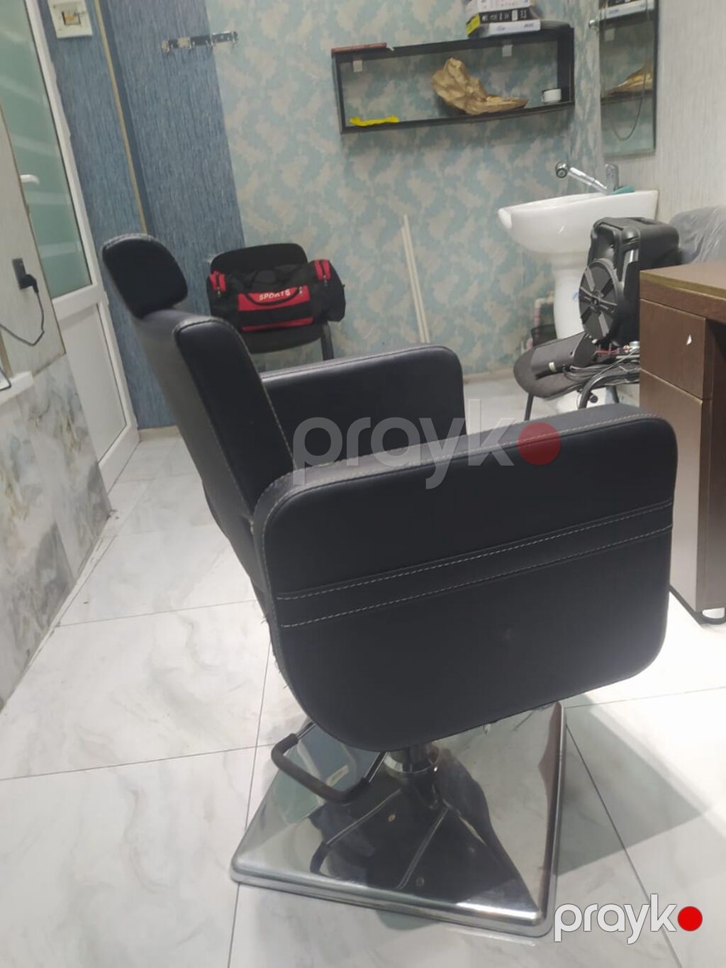 Berber guzgusu ve kreslosu 300manata satılır Tel 0514484175 — Mebel, Bakı (3)