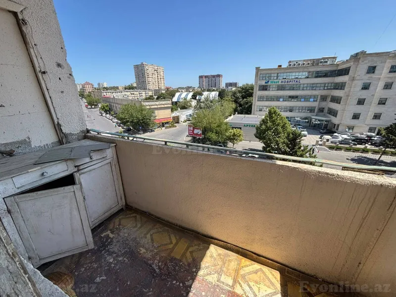 Satılır 2 otaqlı Mənzil Köhnə tikili 35 m² Bakı, Binəqədi r., Azadlıq prospekti m., 8-ci mikrorayon — Mənzil, Bakı (8)