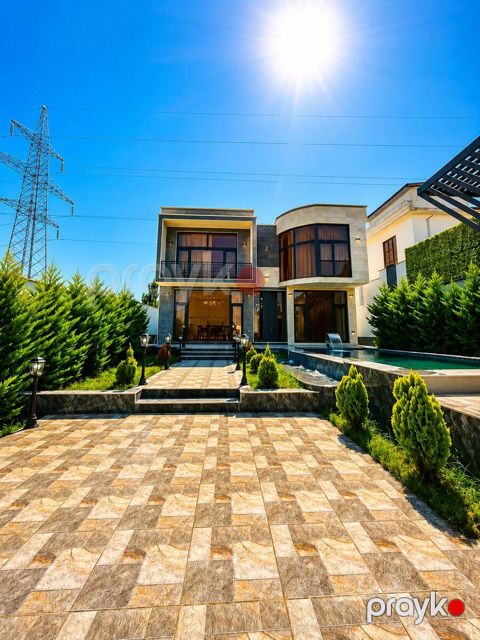 Satılır 4 otaqlı həyət evi/bağ evi 220 m² — Bakı